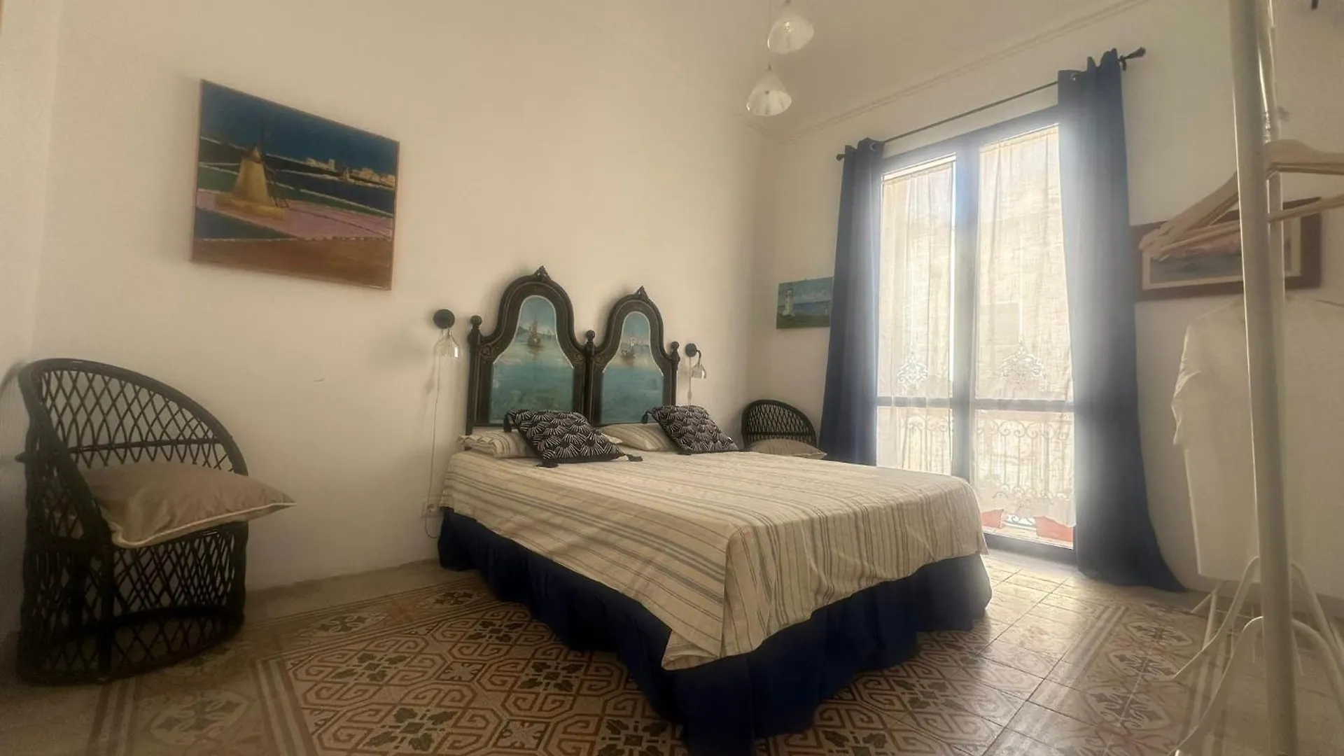 Donna Jona Apartment Trapani 0*,  Italy